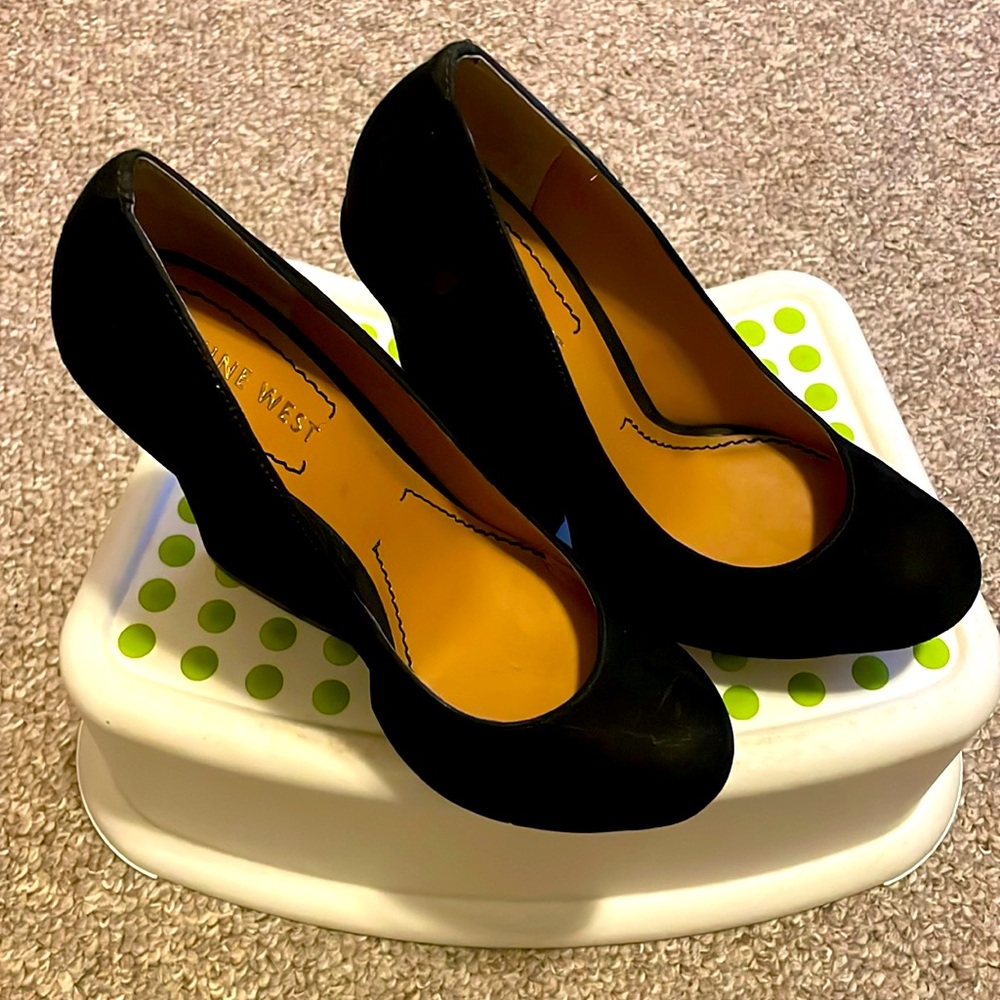 NINE WEST Black Suede-like Platforms | US 6
